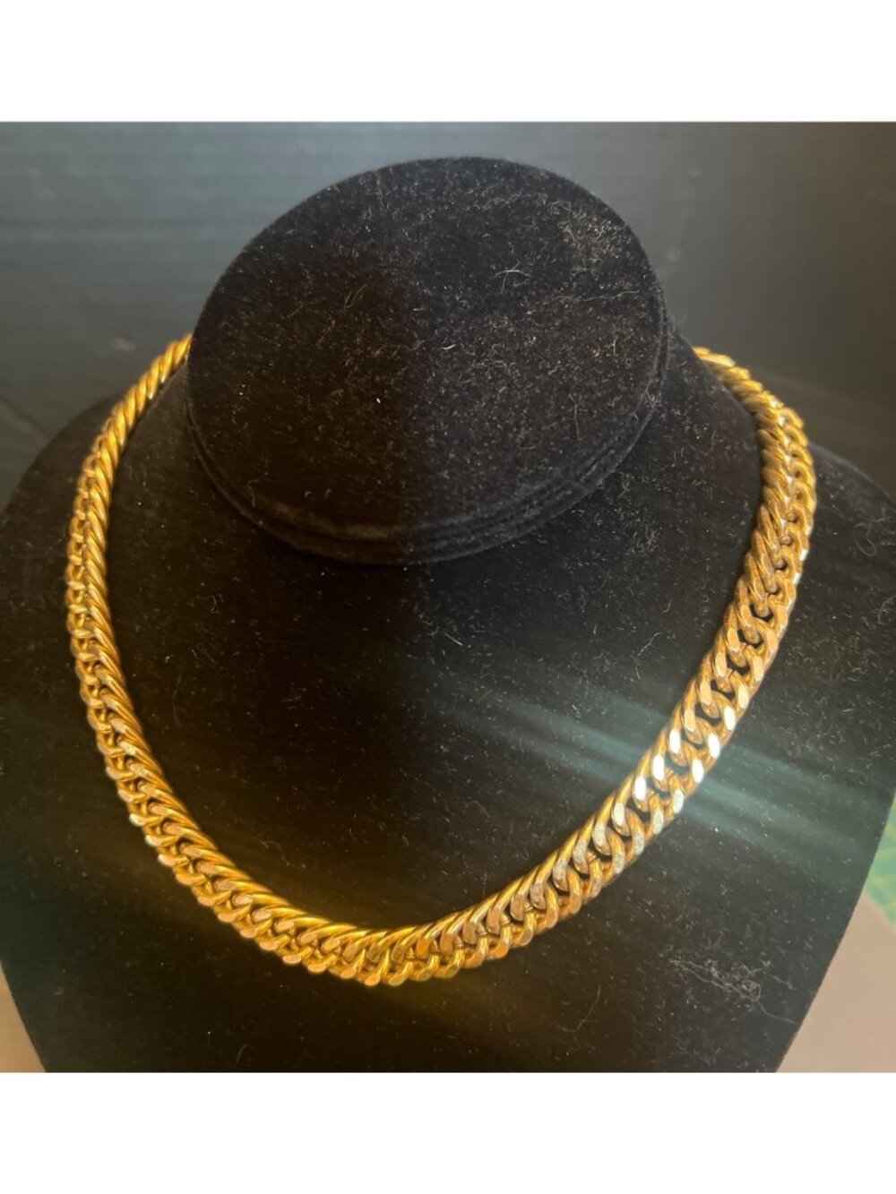 Monet Vintage Gold-Tone Cuban Link Chain Necklace With Adjustable Lobster Clasp - Picture 7 of 10